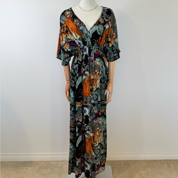 Cost Plus World Market Orange and Green Tiger Flutter Sleeve V-Neck Dress - Picture 2 of 9